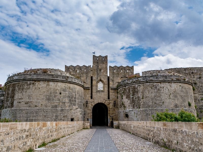 Palace of the Grand Master Without a Ticket