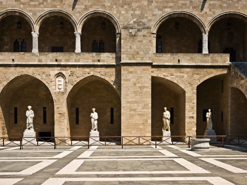 Palace of the Grand Master Without a Ticket